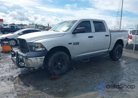 2017 Ram 1500 Ssv 4X4 5'7 Box z USA, uszkodzony, nr VIN 1C6RR7XT6HS675459